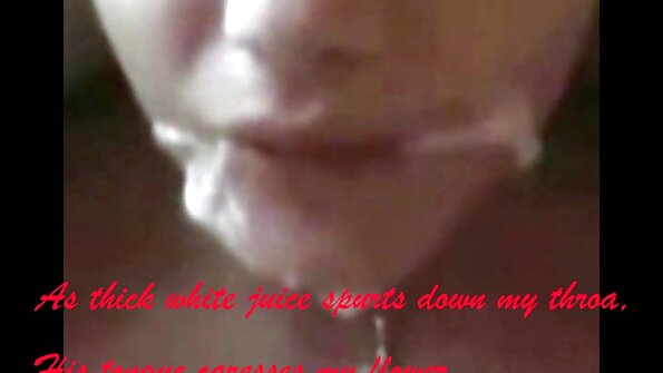 Η Busty Vixen της αρέσει να αγγίζει το μεγάλο στήθος της καθώς πιπιλάει