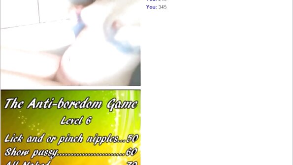 Η νύφη και οι όμορφες φίλες της ρουφούν τον κόκορα στρίπερ σε ένα πάρτι