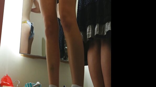 Η ξανθιά γλυκιά με ωτοασπίδες κάνει έρωτα με τον σύζυγό της